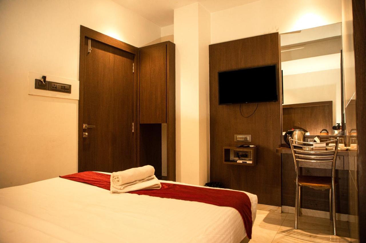 Hotel Monarch Express Near Karnala Sports Academy Panvel,Navi Mumbai Exterior photo